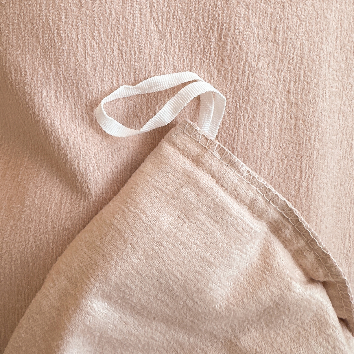 91家纺网 家纺一手货源 找家纺 宜凡家纺 2025新款A类棉绒刺绣花夹棉床裙四件套--梦回罗马系列 梦回罗马 肤粉