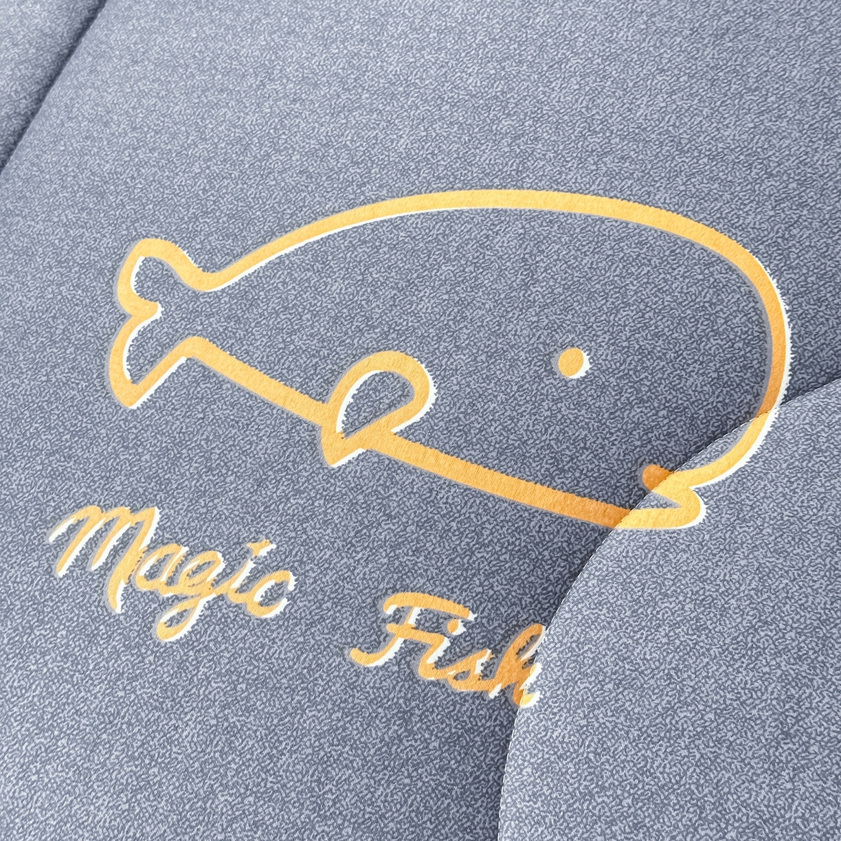 91家纺网 家纺一手货源 找家纺 好欣怡家纺 2025新款洛卡棉冬被学生被四季被仿棉被芯 蓝色鲸鱼