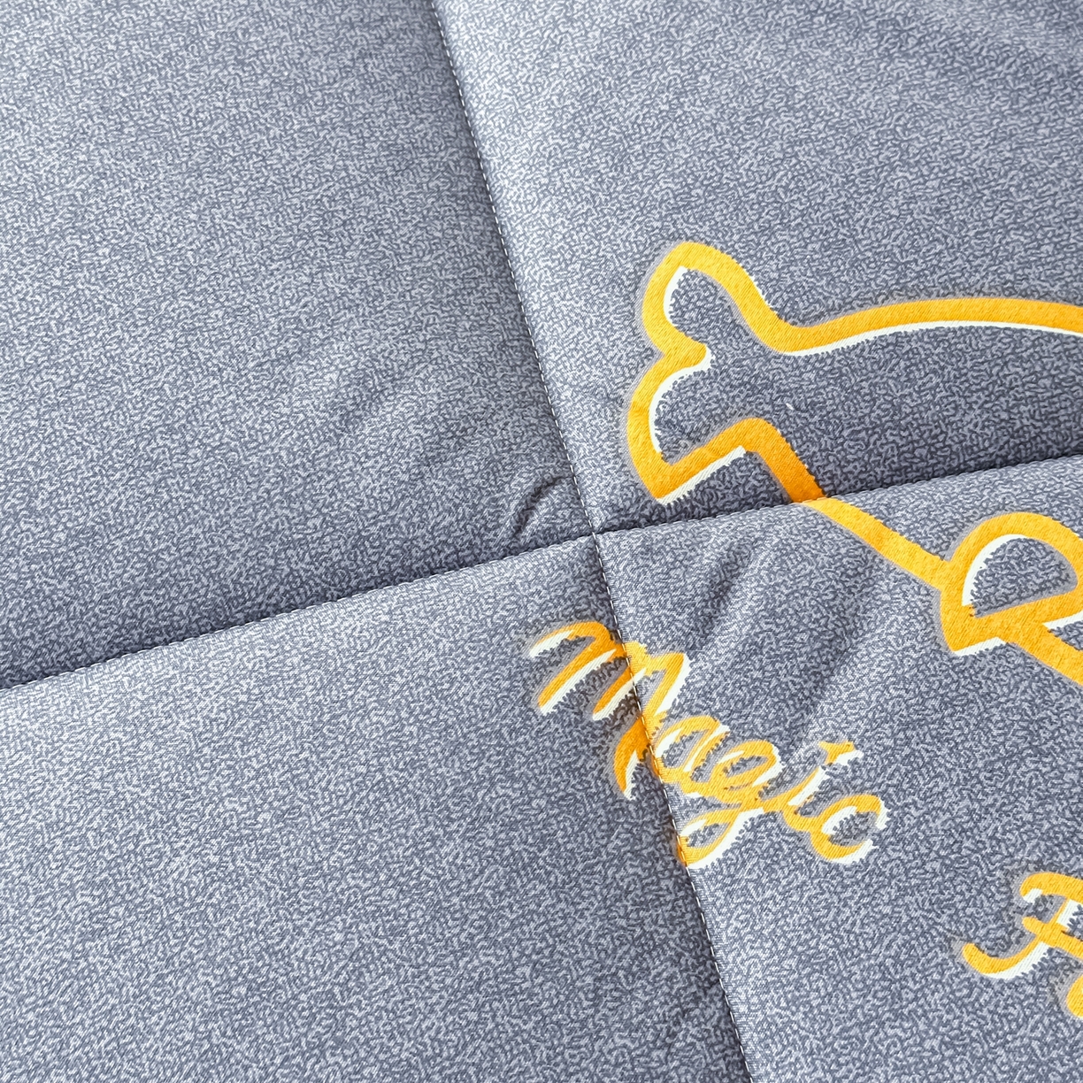 91家纺网 家纺一手货源 找家纺 好欣怡家纺 2025新款洛卡棉冬被学生被四季被仿棉被芯 蓝色鲸鱼