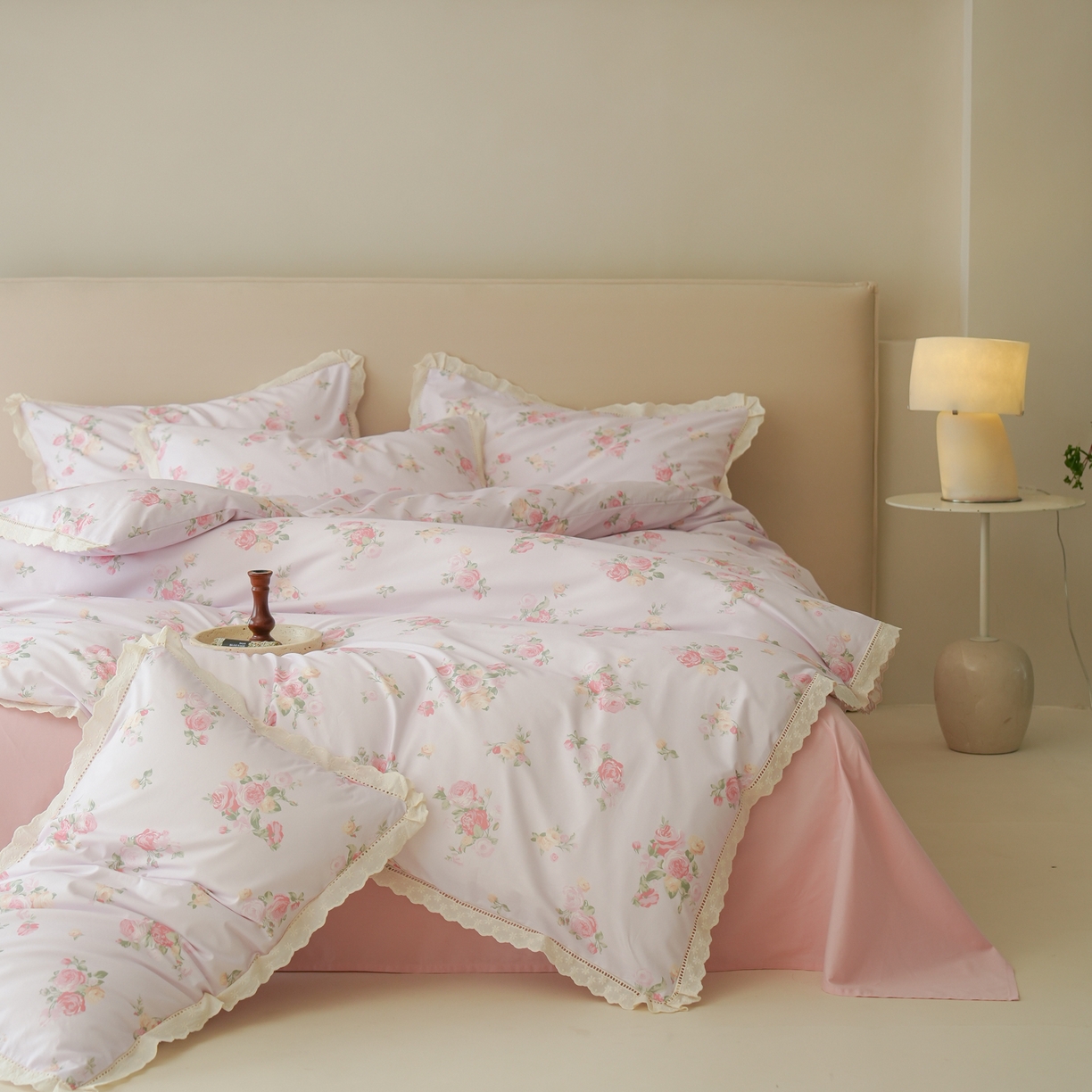 洺兰家居 2025年小清新全棉13372镂空花边小碎花ins风水洗棉四件套 海棠