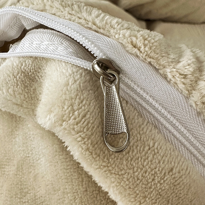 91家纺网 家纺一手货源 找家纺 金绣美居 2025新款亲肤舒适全消光牛奶绒雕花四件套-黎境 黎境-舒芙蕾