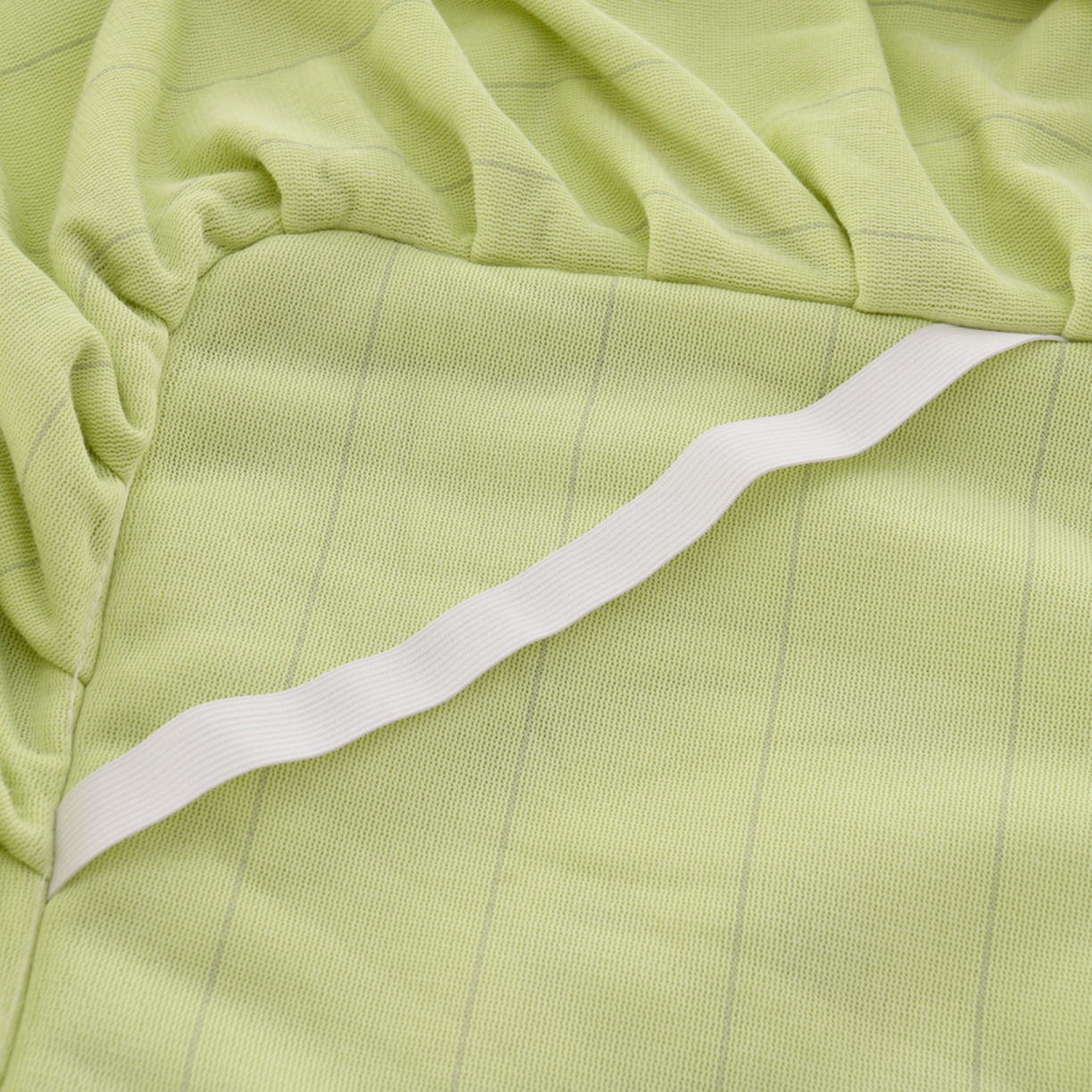 91家纺网 家纺一手货源 找家纺 湘之帛 2025新款简约毛巾绣牛奶绒床裙-小熊猫 小熊猫-浅绿