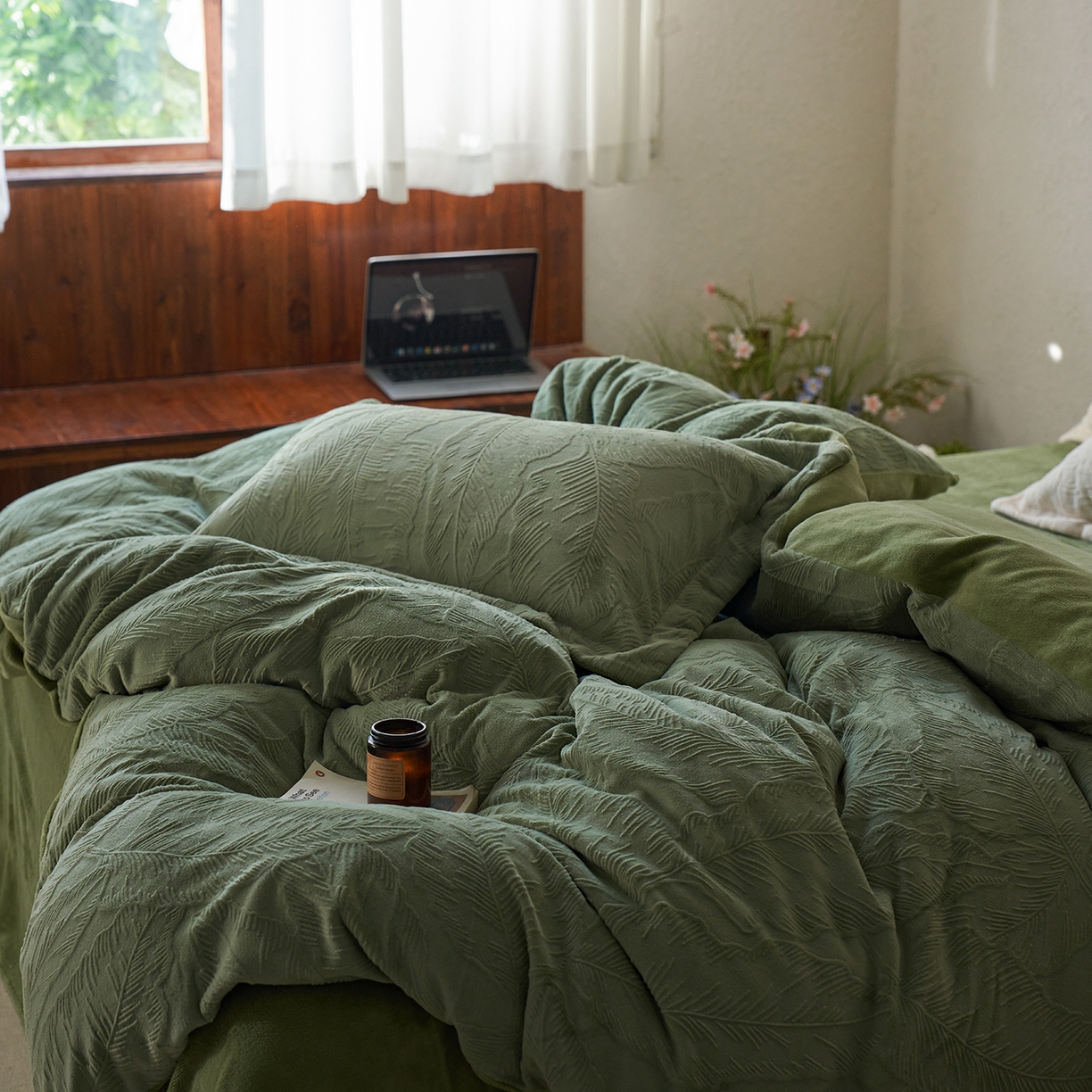 91家纺网 家纺一手货源 找家纺 亿梵家居 2025秋冬新款A类全消光牛奶绒立体5D雕花绒四件套-风格一 （提供买家秀） 芭提雅-抹茶绿