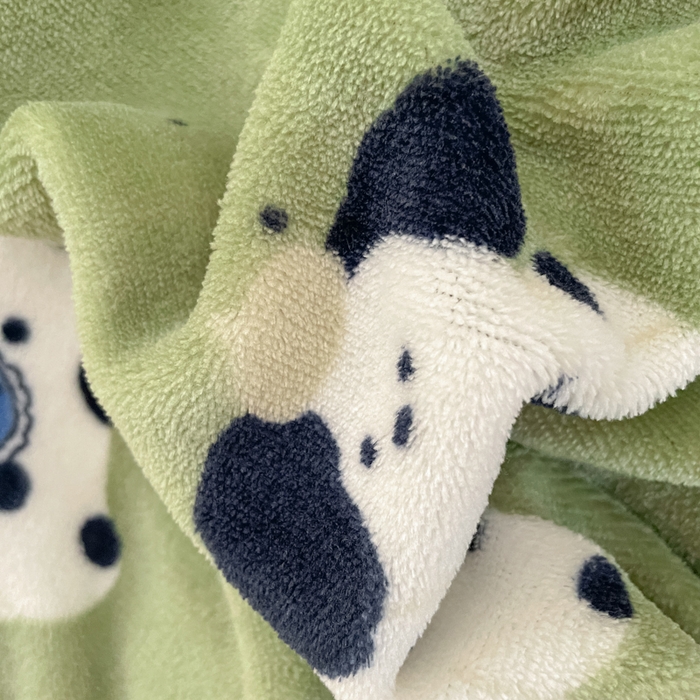 91家纺网 家纺一手货源 找家纺 云玲时尚 2025新款高克重牛奶绒印花床盖四件套 假日小狗