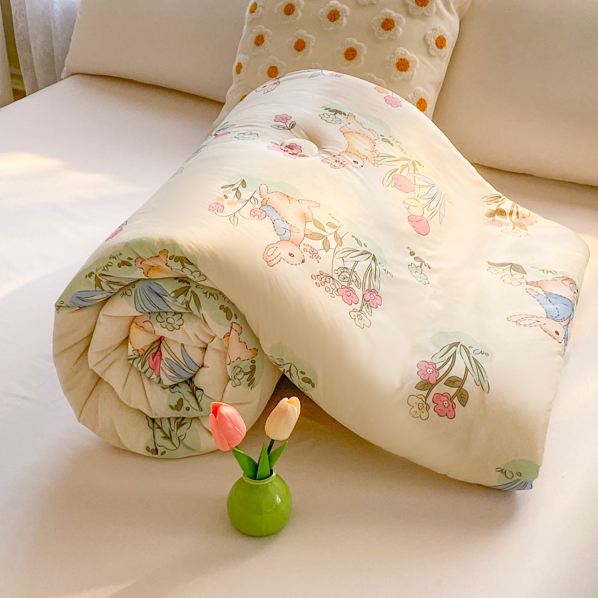 91家纺网 家纺一手货源 找家纺 小叮当家纺仓储工厂店 2025年新款A类母婴级宝宝被子豆豆绒牛奶针织棉被子儿童被子豆豆被大豆被春秋 牛奶针织被-嗨皮兔