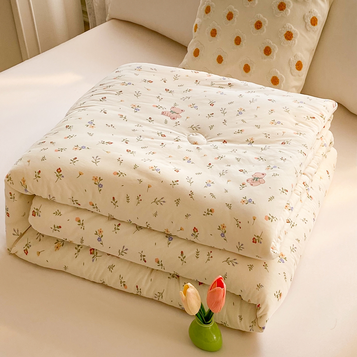 91家纺网 家纺一手货源 找家纺 小叮当家纺仓储工厂店 2025年新款A类母婴级宝宝被子豆豆绒牛奶针织棉被子儿童被子豆豆被大豆被春秋 牛奶针织被-花间小熊