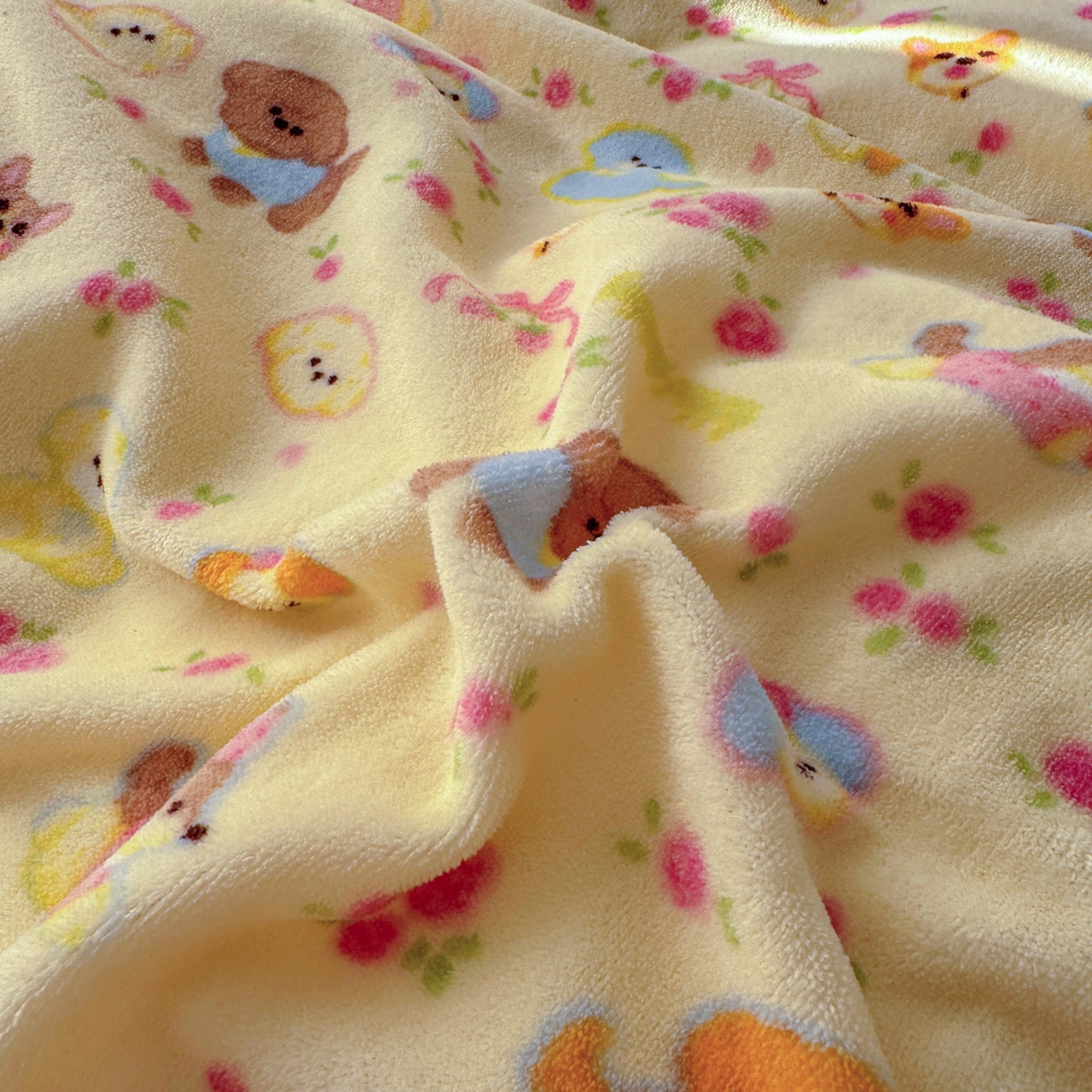 91家纺网 家纺一手货源 找家纺 （总）老K (原美阁） 2025新款A类200克花边款牛奶绒四件套-卡通花边