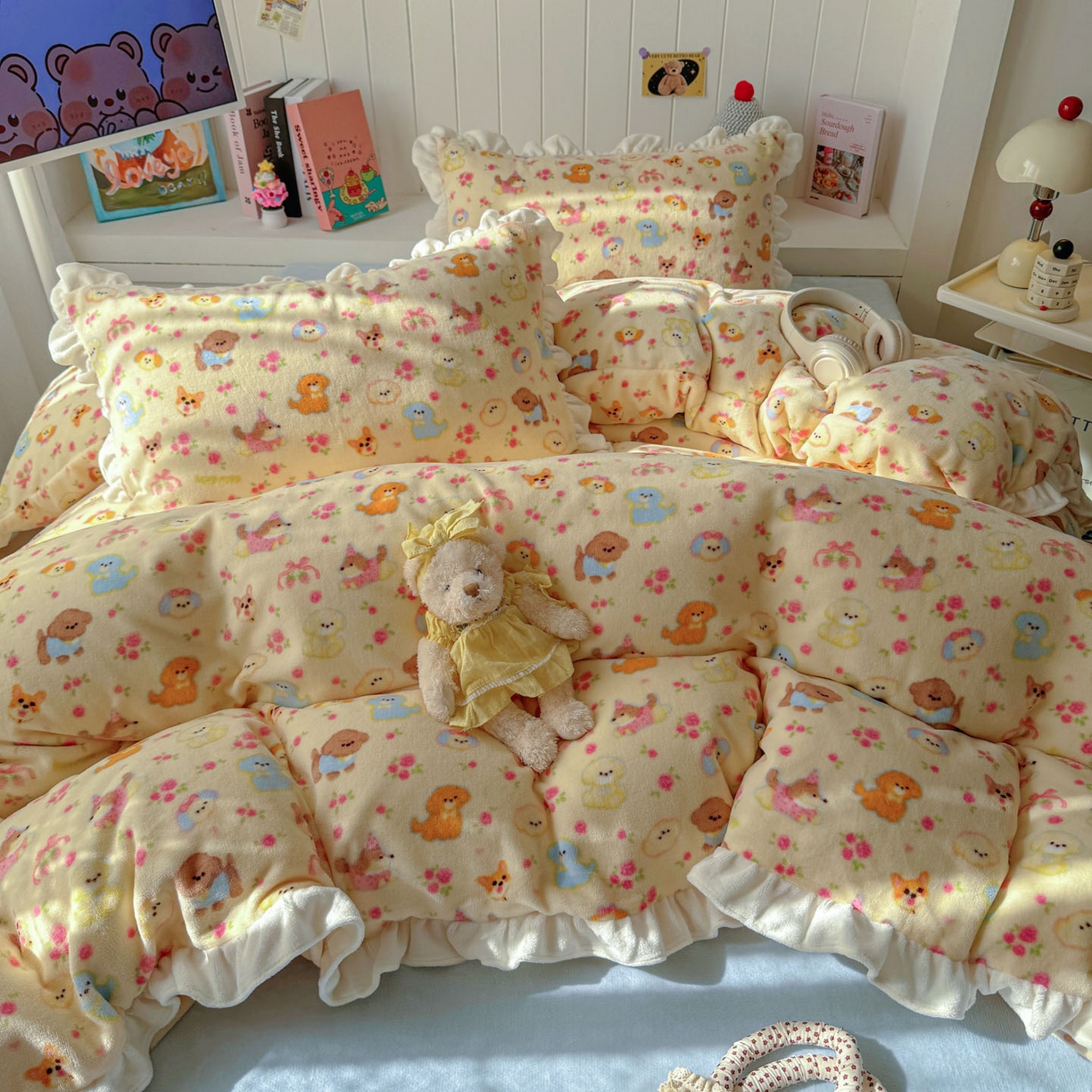 91家纺网 家纺一手货源 找家纺 （总）老K (原美阁） 2025新款A类200克花边款牛奶绒四件套-卡通花边