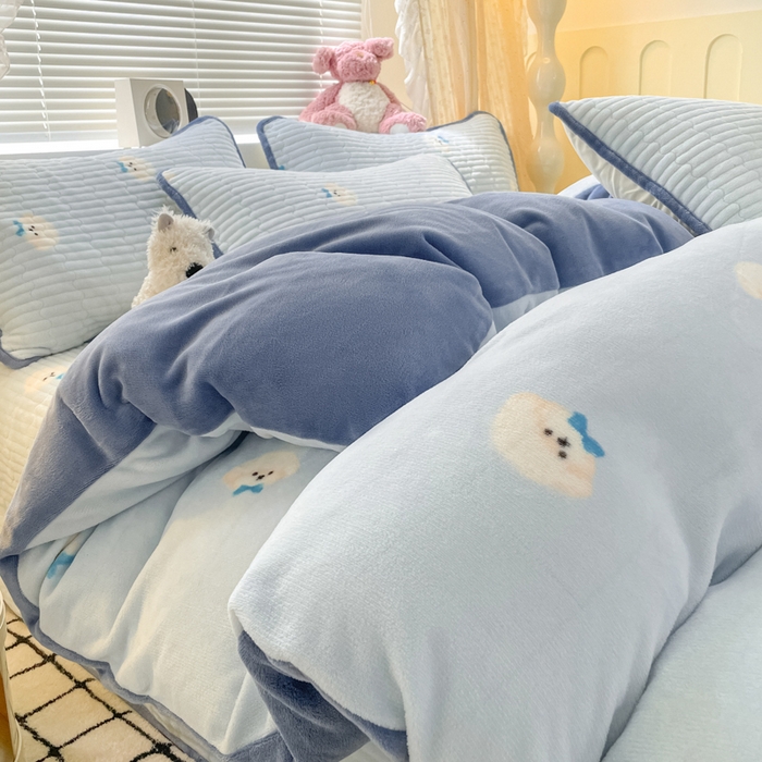 91家纺网 家纺一手货源 找家纺 云玲时尚 2025新款高克重牛奶绒印花床盖四件套 星愿小狗
