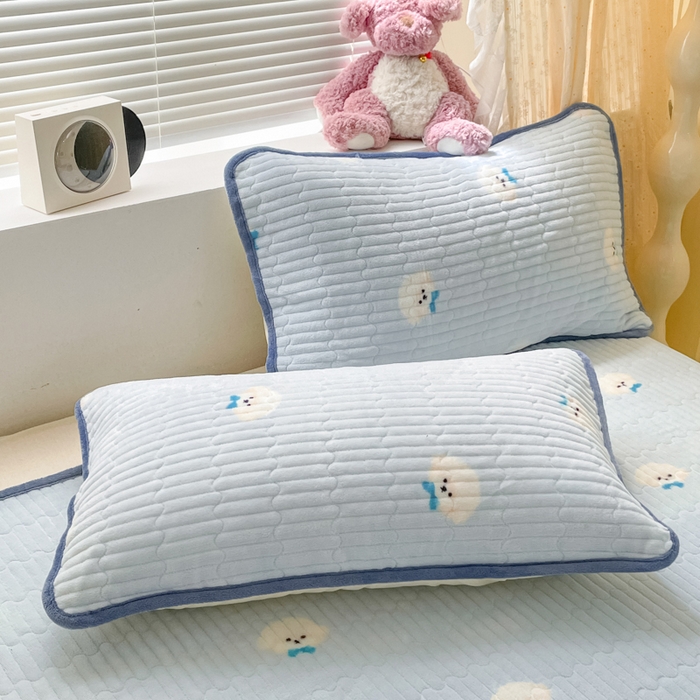 91家纺网 家纺一手货源 找家纺 云玲时尚 2025新款高克重牛奶绒印花床盖四件套 星愿小狗