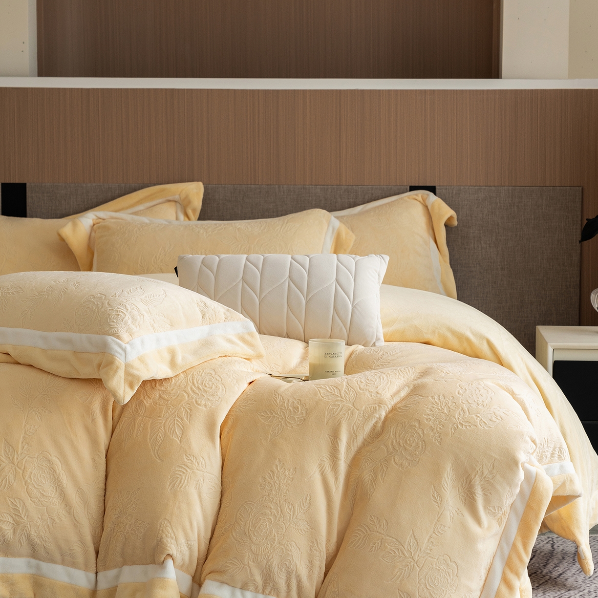 91家纺网 家纺一手货源 找家纺 （总）瑞雪家居 2025新款亲肤舒适牛奶绒四件套-繁花系列