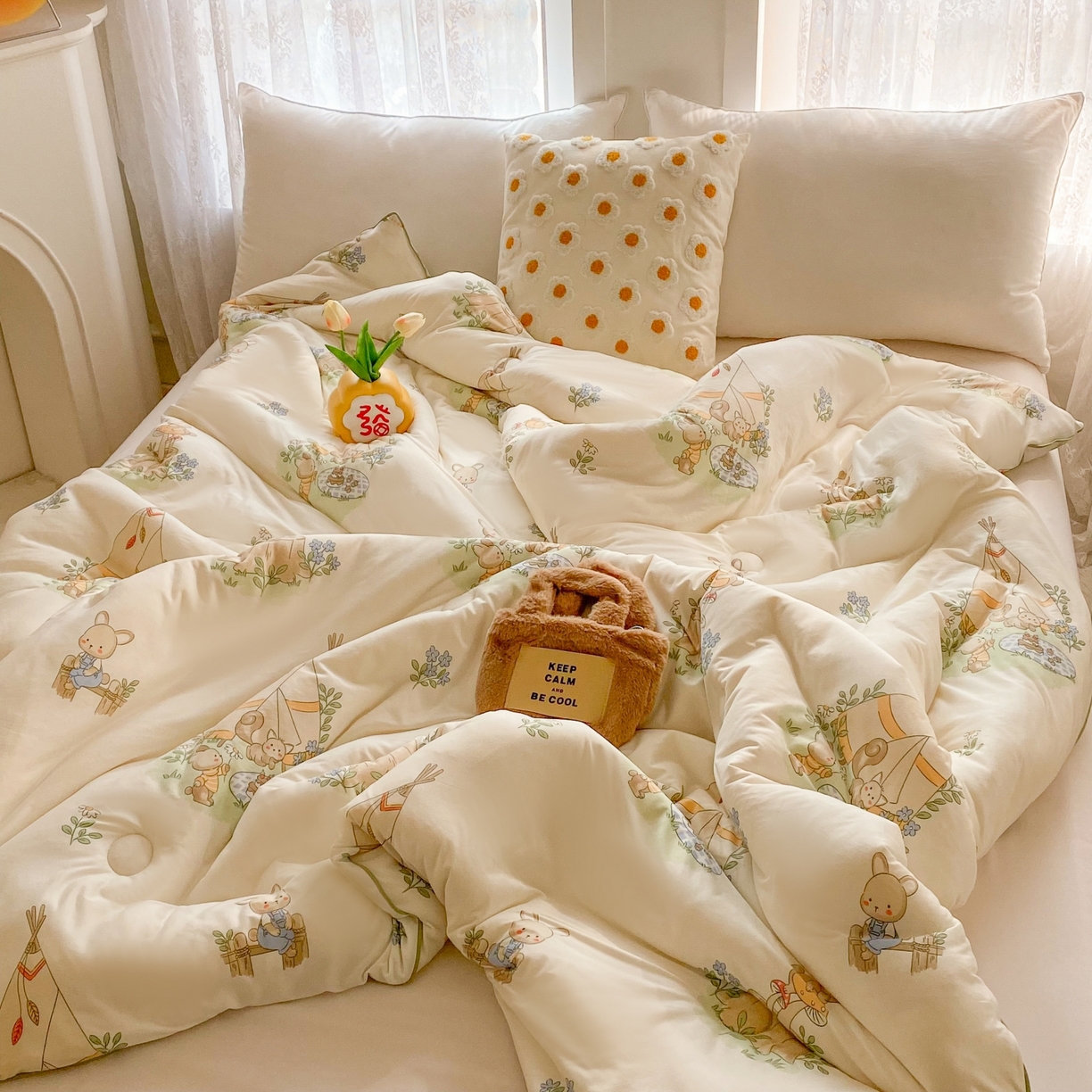 91家纺网 家纺一手货源 找家纺 小叮当家纺仓储工厂店 2025年新款A类母婴级宝宝被子豆豆绒牛奶针织棉被子儿童被子豆豆被大豆被春秋 牛奶针织被-松鼠萌兔