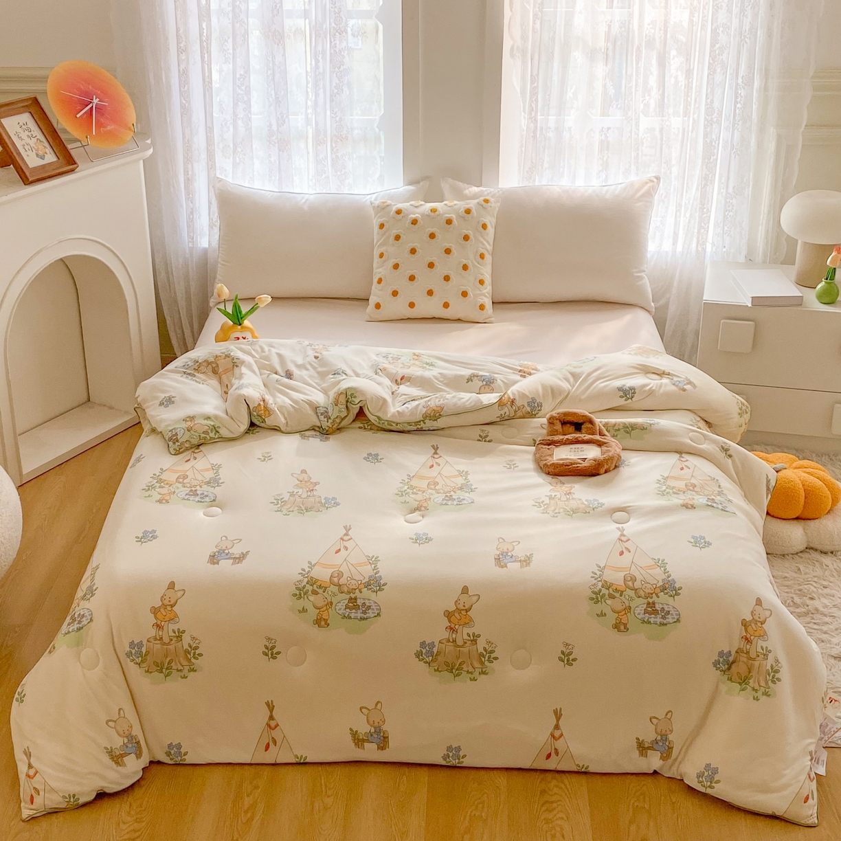 91家纺网 家纺一手货源 找家纺 小叮当家纺仓储工厂店 2025年新款A类母婴级宝宝被子豆豆绒牛奶针织棉被子儿童被子豆豆被大豆被春秋 牛奶针织被-松鼠萌兔