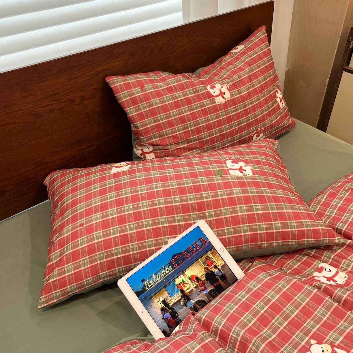 91家纺网 家纺一手货源 找家纺 小叮当家纺仓储工厂店 2025新款提供买家秀爆款花型不断货美拉德卡通全棉纯棉磨毛四件套 奥汀小狗