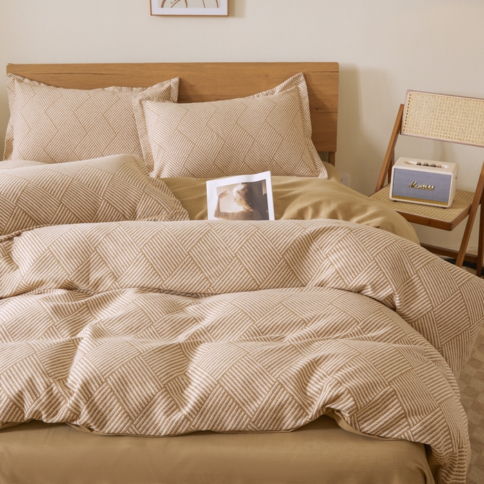 91家纺网 家纺一手货源 找家纺 大吉  2024新款加厚喷气全棉磨毛被套 菱格