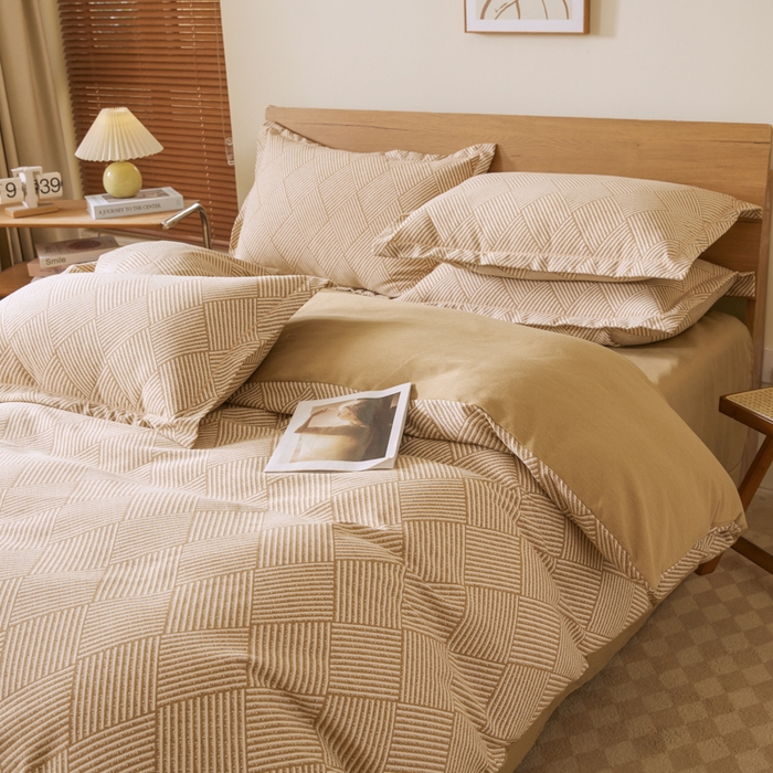 91家纺网 家纺一手货源 找家纺 大吉  2024新款加厚喷气全棉磨毛被套 菱格