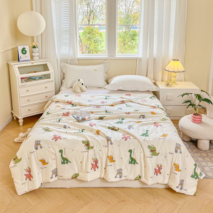 91家纺网 家纺一手货源 找家纺 小叮当家纺仓储工厂店 2025年新款A类母婴级宝宝被子豆豆绒牛奶针织棉被子儿童被子豆豆被大豆被春秋 牛奶针织被-小鳄鱼