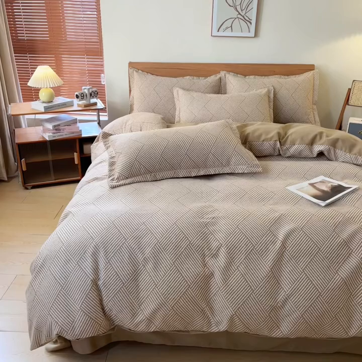 91家纺网 家纺一手货源 找家纺 大吉  2024新款加厚喷气全棉磨毛被套 菱格