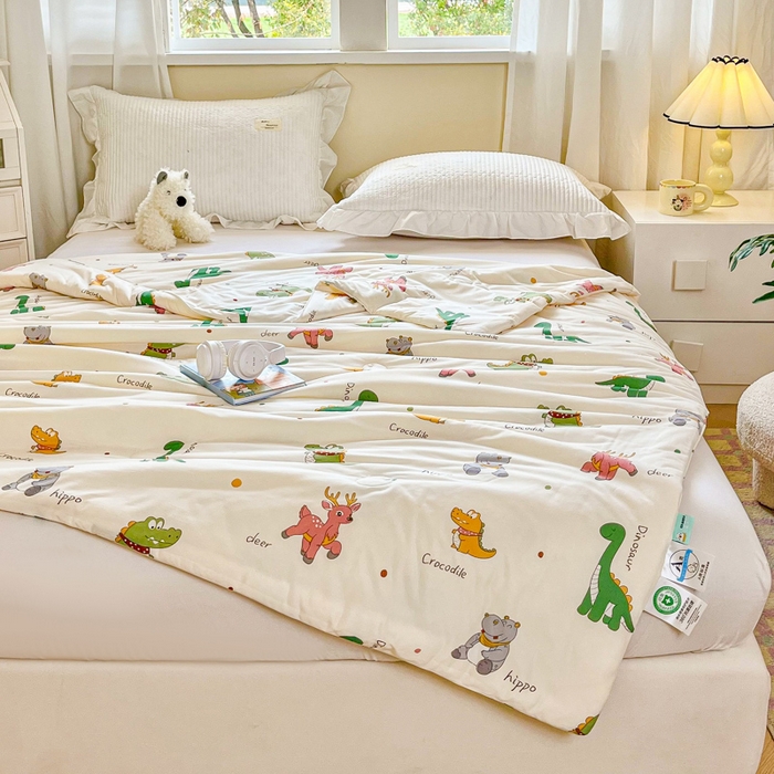 91家纺网 家纺一手货源 找家纺 小叮当家纺仓储工厂店 2025年新款A类母婴级宝宝被子豆豆绒牛奶针织棉被子儿童被子豆豆被大豆被春秋 牛奶针织被-小鳄鱼