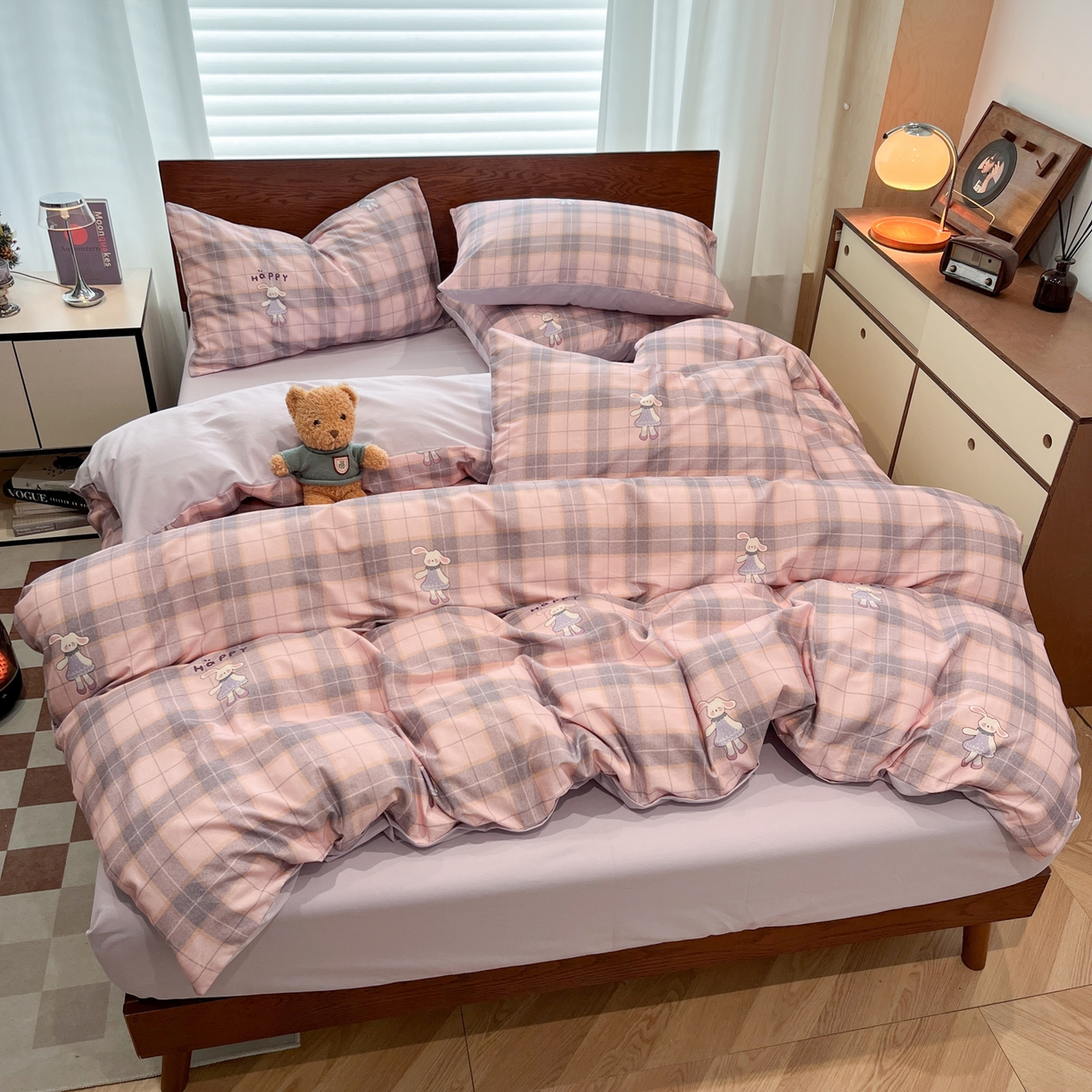 91家纺网 家纺一手货源 找家纺 小叮当家纺仓储工厂店 2025新款提供买家秀爆款花型不断货美拉德卡通全棉纯棉磨毛四件套 薇薇安