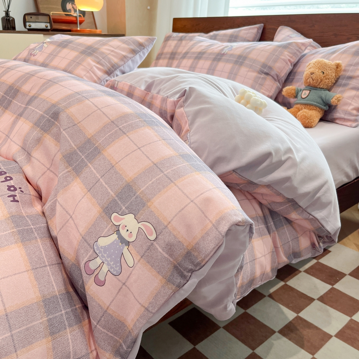 91家纺网 家纺一手货源 找家纺 小叮当家纺仓储工厂店 2025新款提供买家秀爆款花型不断货美拉德卡通全棉纯棉磨毛四件套 薇薇安