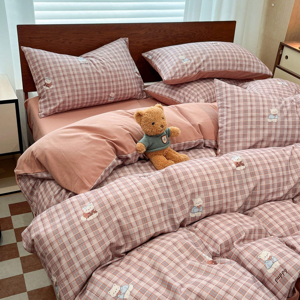 91家纺网 家纺一手货源 找家纺 小叮当家纺仓储工厂店 2025新款提供买家秀爆款花型不断货美拉德卡通全棉纯棉磨毛四件套 甜酷猫猫