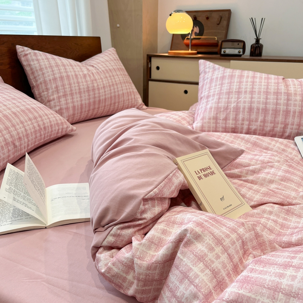 91家纺网 家纺一手货源 找家纺 小叮当家纺仓储工厂店 2025新款提供买家秀爆款花型不断货美拉德卡通全棉纯棉磨毛四件套 邂逅-粉