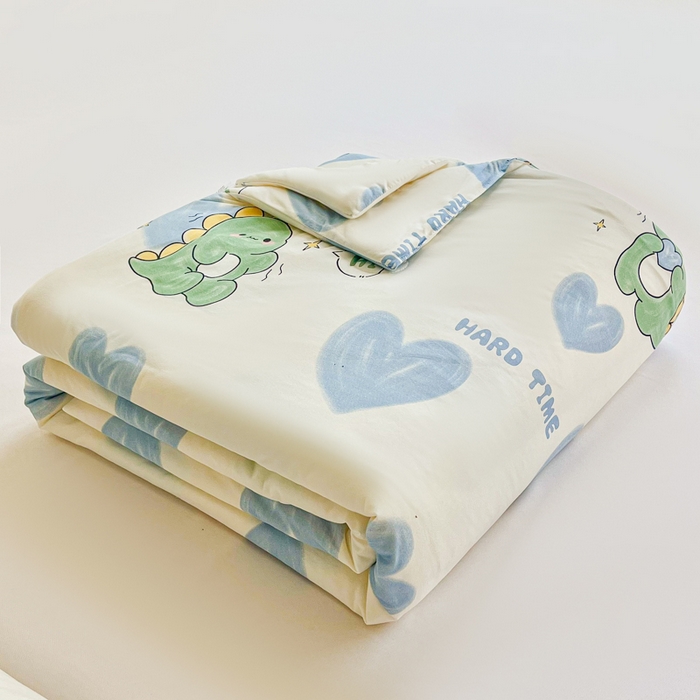 91家纺网 家纺一手货源 找家纺 小叮当家纺仓储工厂店 2025年新款A类母婴级宝宝被子豆豆绒牛奶针织棉被子儿童被子豆豆被大豆被春秋 牛奶针织被-幸运独角龙