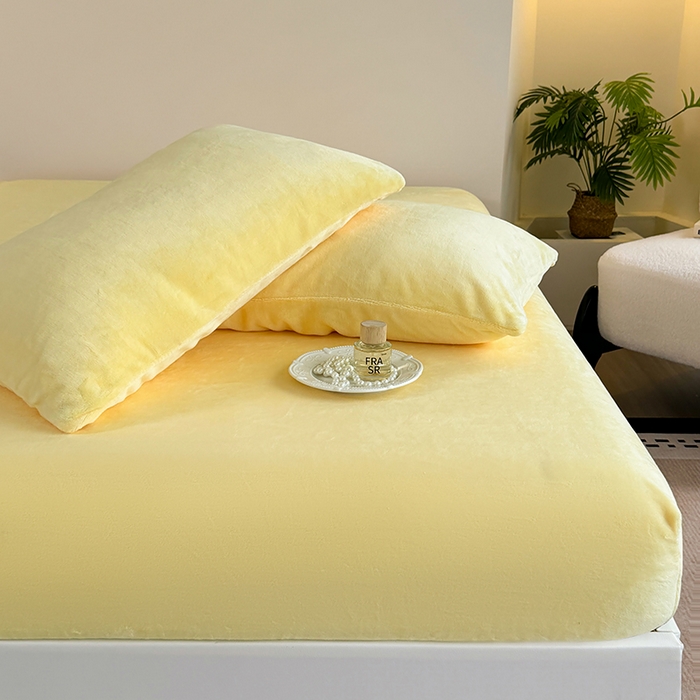 91家纺网 家纺一手货源 找家纺 卢赛尔 2025新款230g高克重纯色牛奶绒床笠单品-米兰系列 米兰-柠檬黄