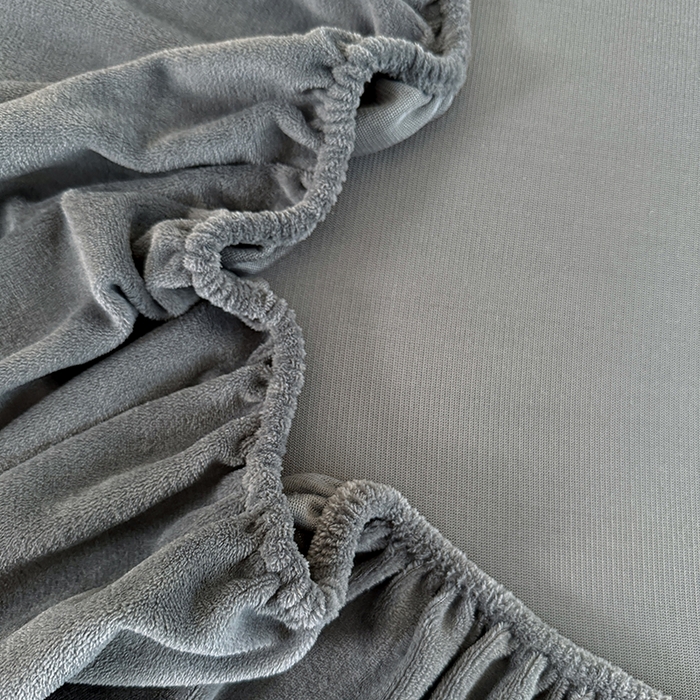 91家纺网 家纺一手货源 找家纺 卢赛尔 2025新款230g高克重纯色牛奶绒床笠单品-米兰系列 米兰-深空灰