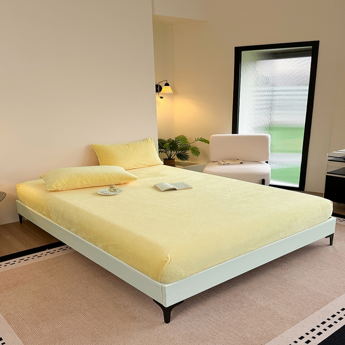 91家纺网 家纺一手货源 找家纺 卢赛尔 2025新款230g高克重纯色牛奶绒床笠单品-米兰系列 米兰-柠檬黄