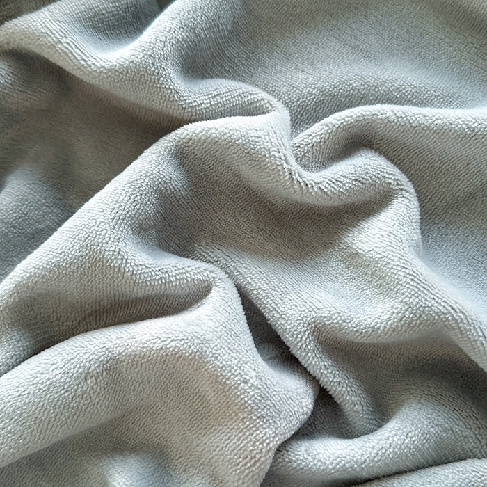 91家纺网 家纺一手货源 找家纺 卢赛尔 2025新款230g高克重纯色牛奶绒床笠单品-米兰系列 米兰-淡雅灰