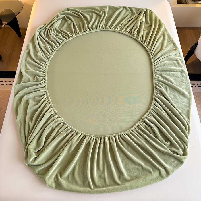 91家纺网 家纺一手货源 找家纺 卢赛尔 2025新款230g高克重纯色牛奶绒床笠单品-米兰系列 米兰-青草绿