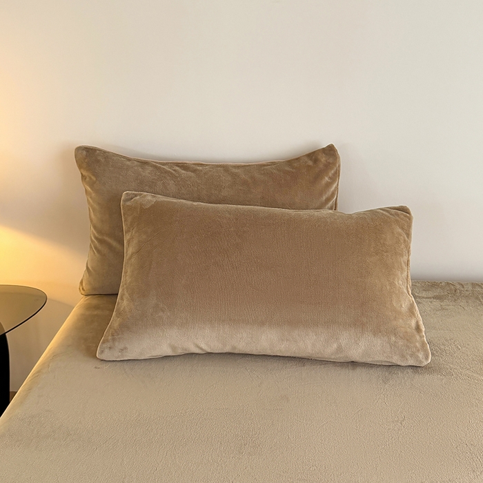 91家纺网 家纺一手货源 找家纺 卢赛尔 2025新款230g高克重纯色牛奶绒床笠单品-米兰系列 米兰-奶咖色