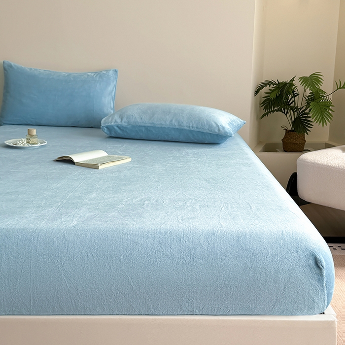 卢赛尔 2025新款230g高克重纯色牛奶绒床笠单品-米兰系列 米兰-湖蓝色