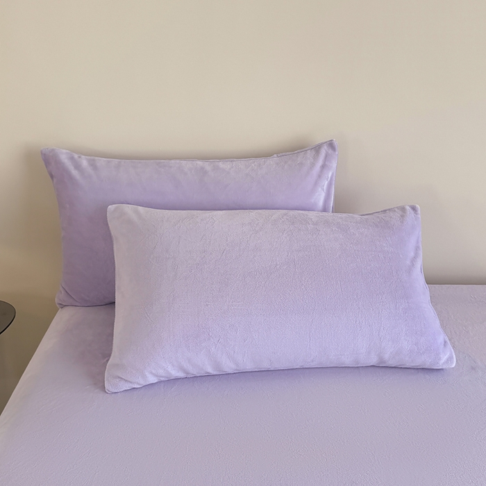 91家纺网 家纺一手货源 找家纺 卢赛尔 2025新款230g高克重纯色牛奶绒床笠单品-米兰系列 米兰-海棠紫