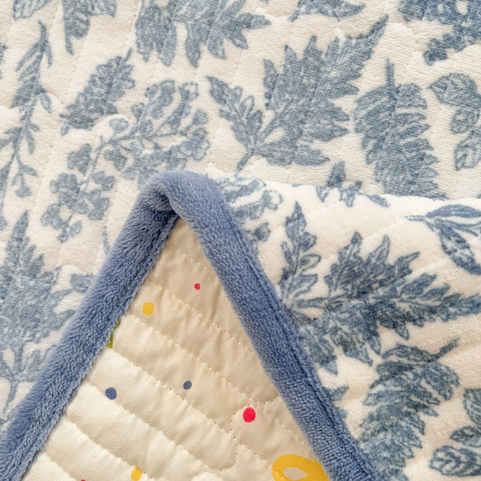 91家纺网 家纺一手货源 找家纺 云玲时尚 2025新款高克重牛奶绒印花夹棉床盖 暗香