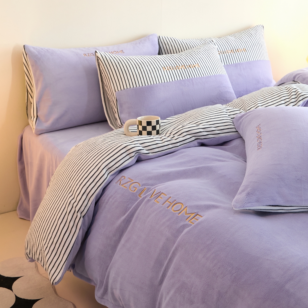 91家纺网 家纺一手货源 找家纺 （总）绒掌柜 2025新款冬季消光级柔滑细腻刺绣牛奶绒宝宝绒四件套——版权产品（品质有买家秀）（爆款有量可谈）-莱卡系列