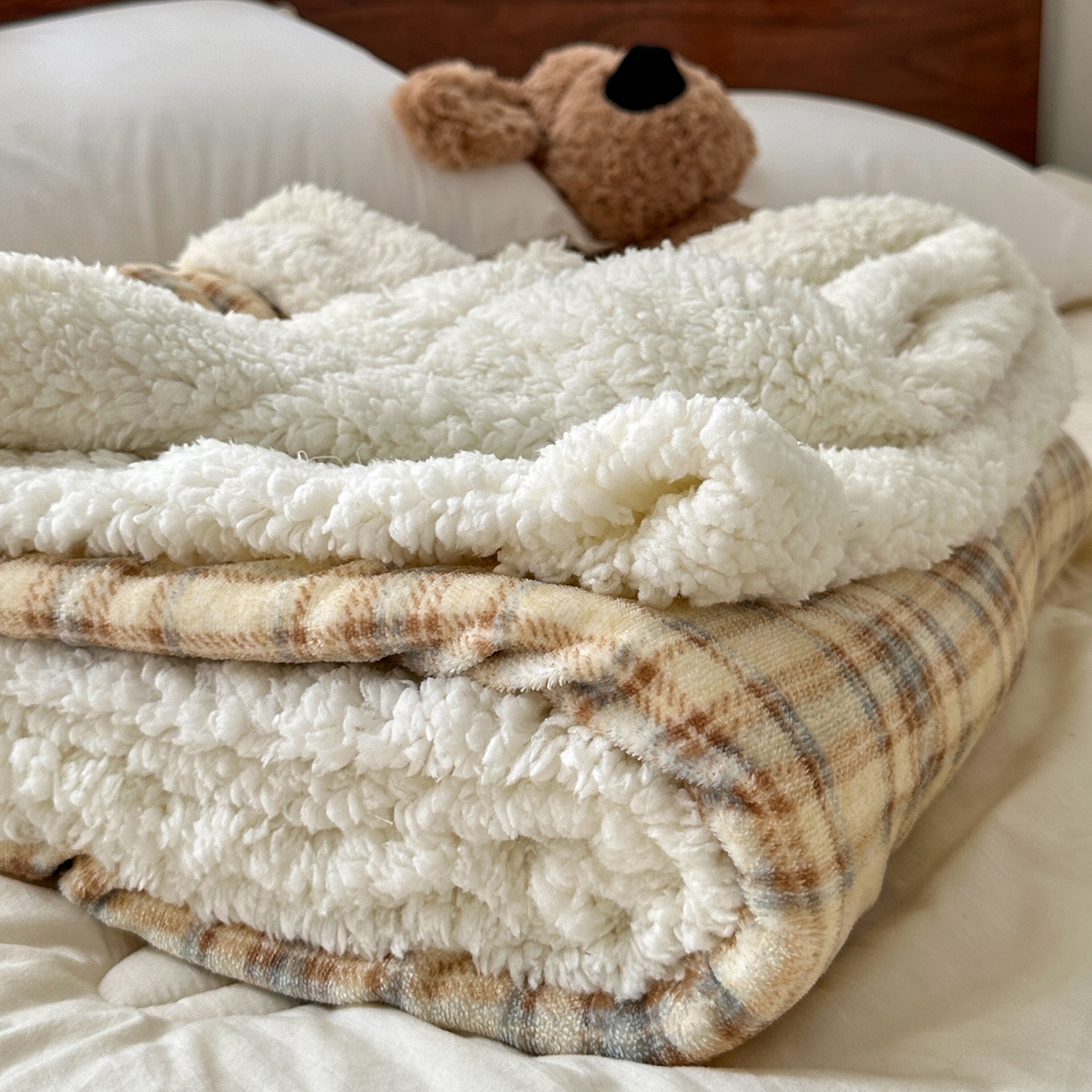 91家纺网 家纺一手货源 找家纺 （总）艾咪-Amy ntmy 2025新款中古风牛奶绒羊羔绒双层毯