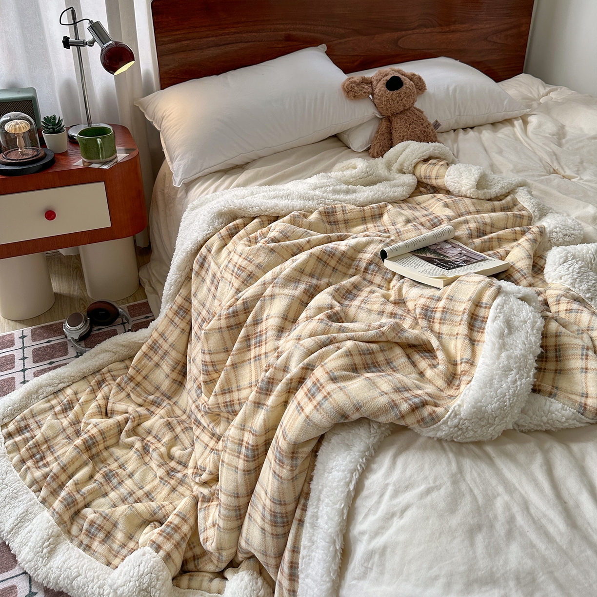 91家纺网 家纺一手货源 找家纺 艾咪-Amy ntmy 2025新款中古风牛奶绒羊羔绒双层毯 方糖