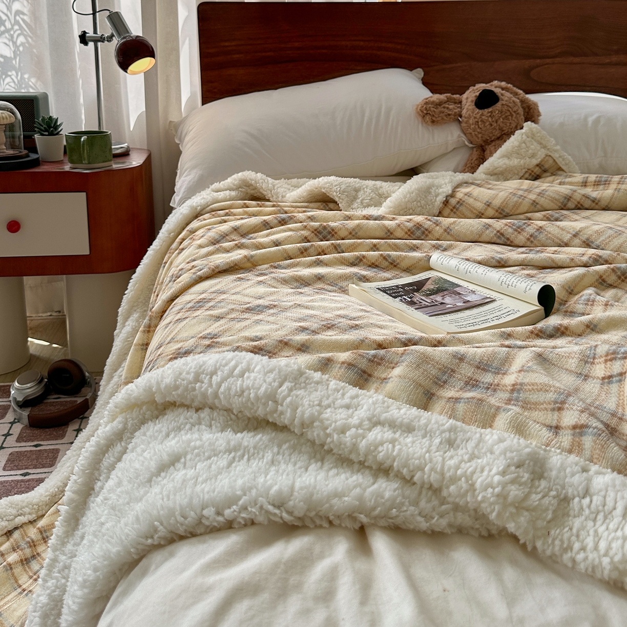 91家纺网 家纺一手货源 找家纺 艾咪-Amy ntmy 2025新款中古风牛奶绒羊羔绒双层毯 方糖