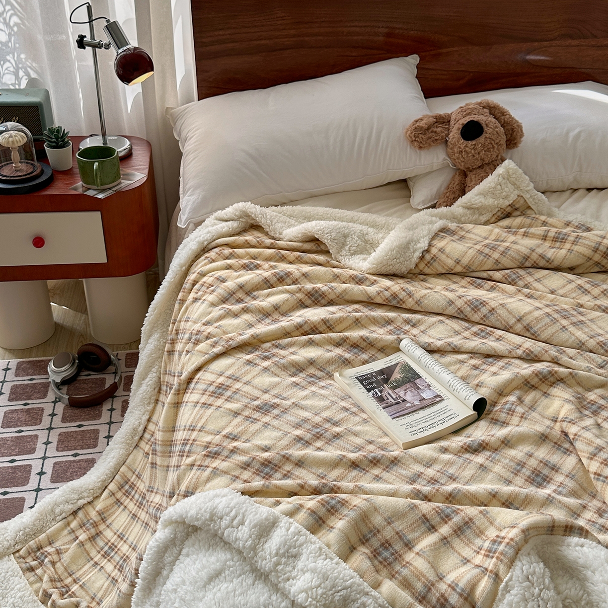 91家纺网 家纺一手货源 找家纺 艾咪-Amy ntmy 2025新款中古风牛奶绒羊羔绒双层毯 方糖