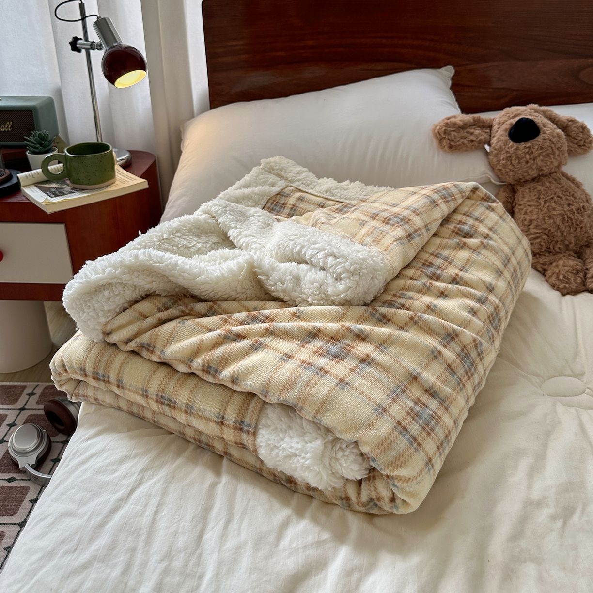 艾咪-Amy ntmy 2025新款中古风牛奶绒羊羔绒双层毯 方糖