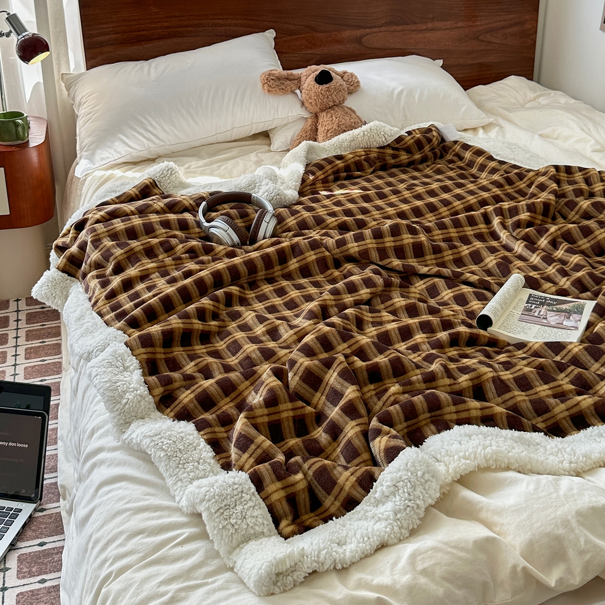 91家纺网 家纺一手货源 找家纺 艾咪-Amy ntmy 2025新款中古风牛奶绒羊羔绒双层毯 可乐加糖