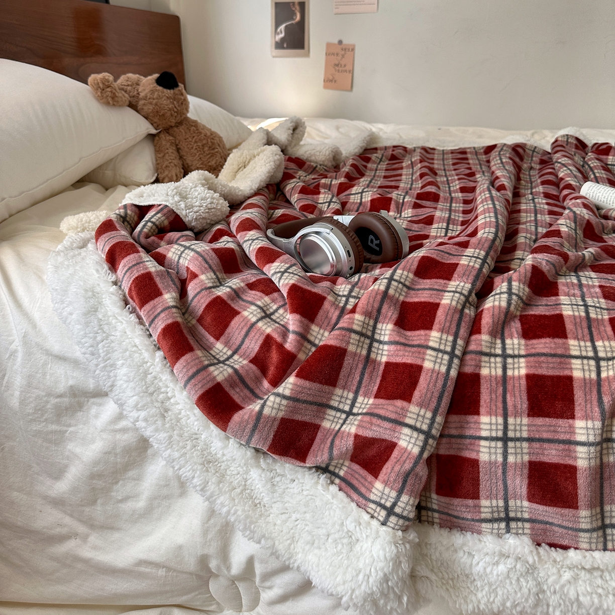 91家纺网 家纺一手货源 找家纺 艾咪-Amy ntmy 2025新款中古风牛奶绒羊羔绒双层毯 牛仔格红