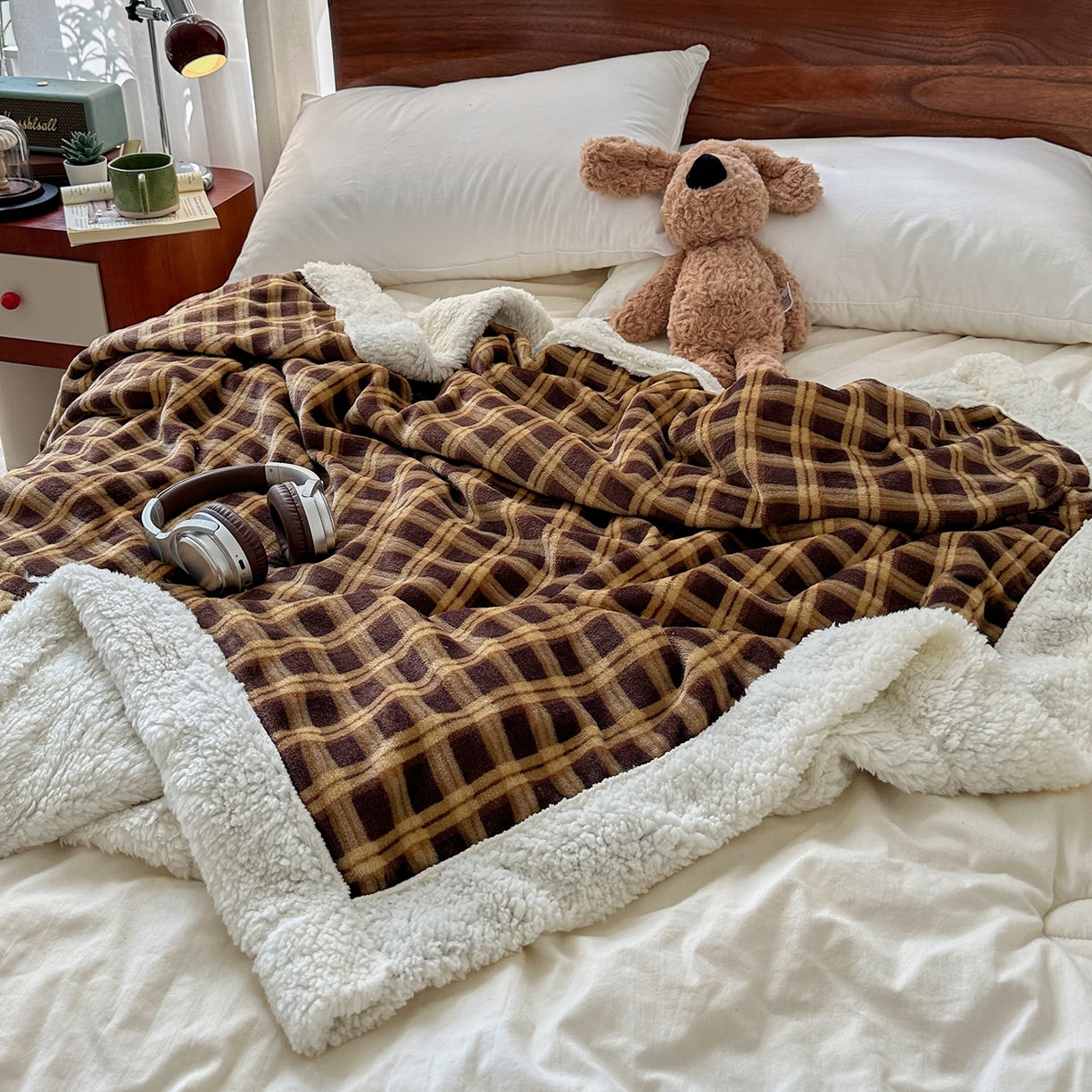 91家纺网 家纺一手货源 找家纺 艾咪-Amy ntmy 2025新款中古风牛奶绒羊羔绒双层毯 可乐加糖