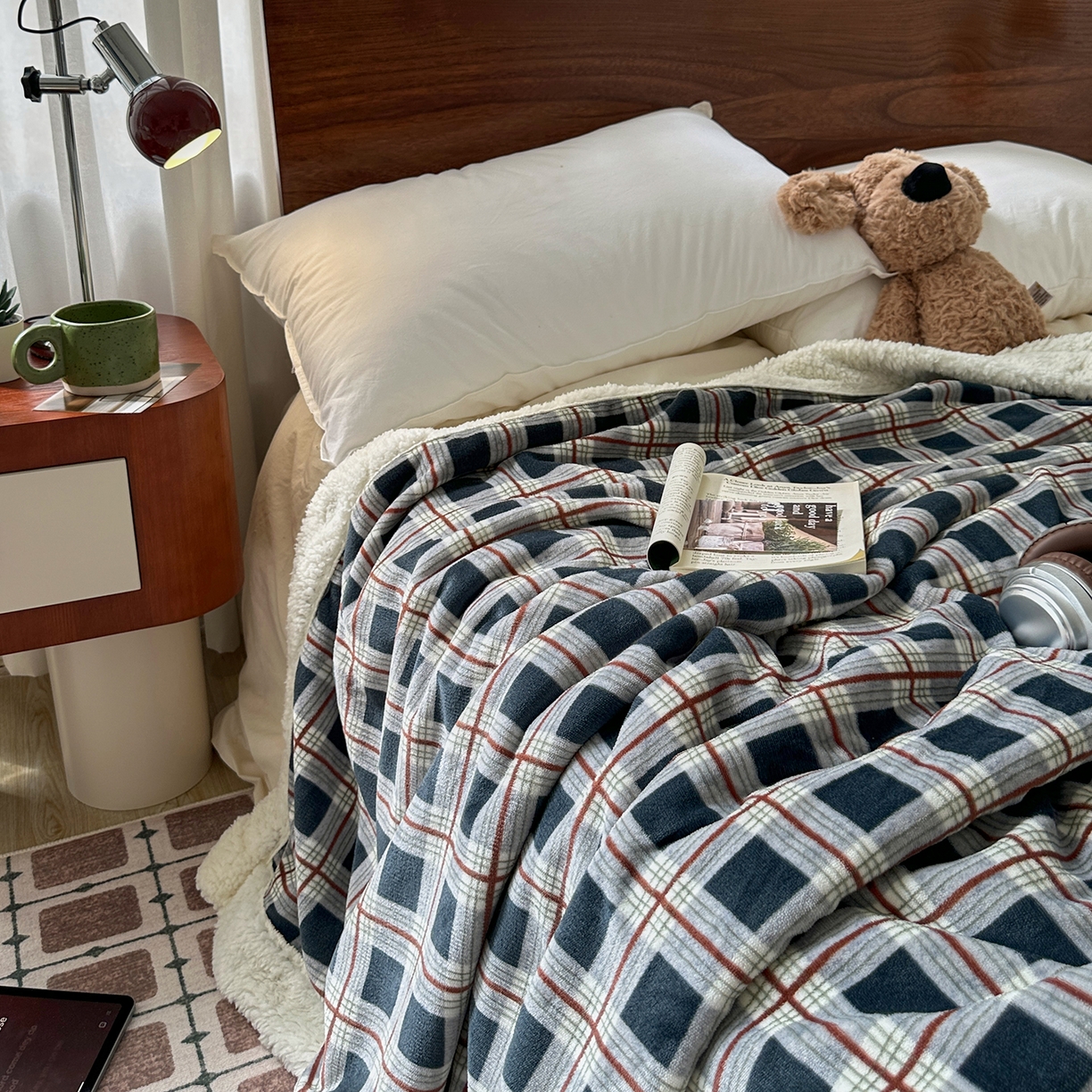 91家纺网 家纺一手货源 找家纺 艾咪-Amy ntmy 2025新款中古风牛奶绒羊羔绒双层毯 牛仔格蓝