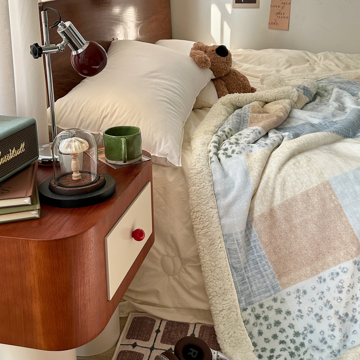 91家纺网 家纺一手货源 找家纺 艾咪-Amy ntmy 2025新款中古风牛奶绒羊羔绒双层毯 花栖礼蓝