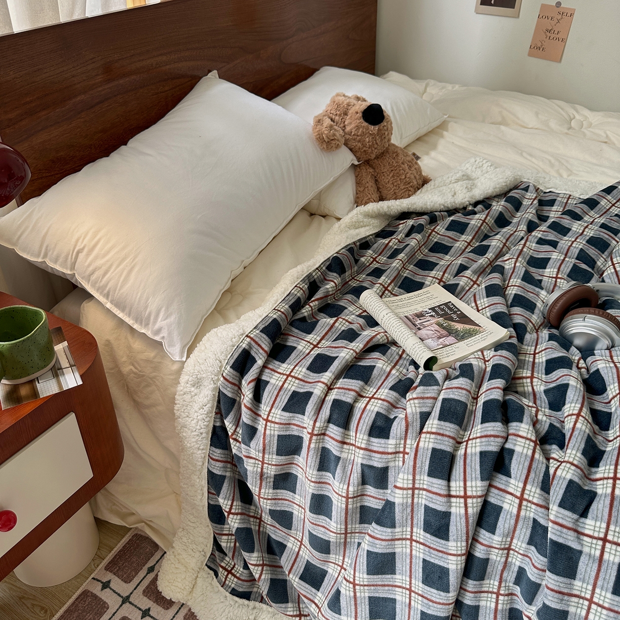 91家纺网 家纺一手货源 找家纺 艾咪-Amy ntmy 2025新款中古风牛奶绒羊羔绒双层毯 牛仔格蓝