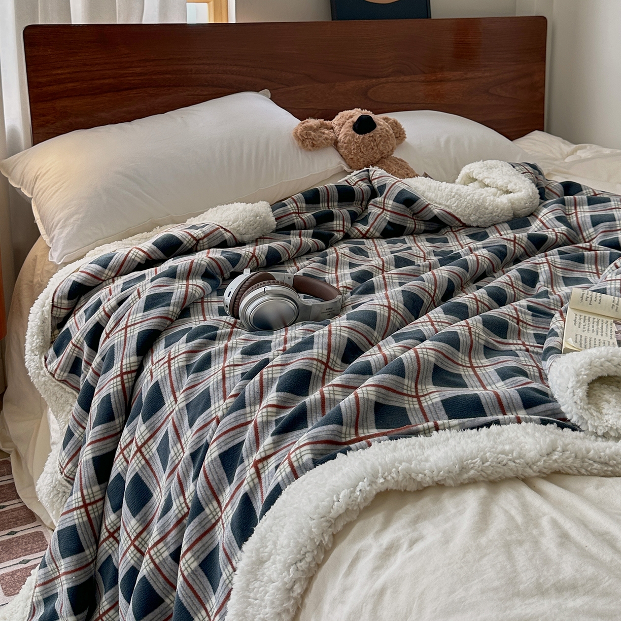 91家纺网 家纺一手货源 找家纺 艾咪-Amy ntmy 2025新款中古风牛奶绒羊羔绒双层毯 牛仔格蓝